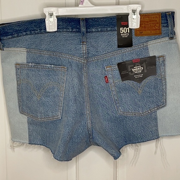 LEVI’S•SHORTS - Picture 7 of 11